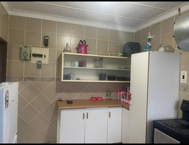 1 BEDROOM APARTMENT FOR SALE IN MEYERTON CENTRAL